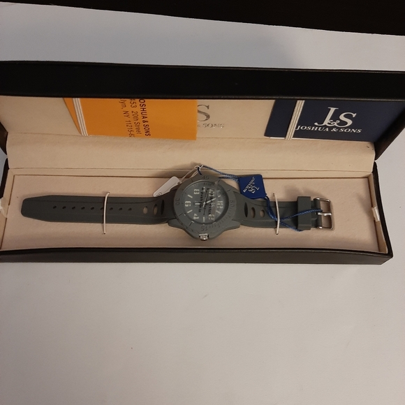 Mens accessories - Picture 2 of 8